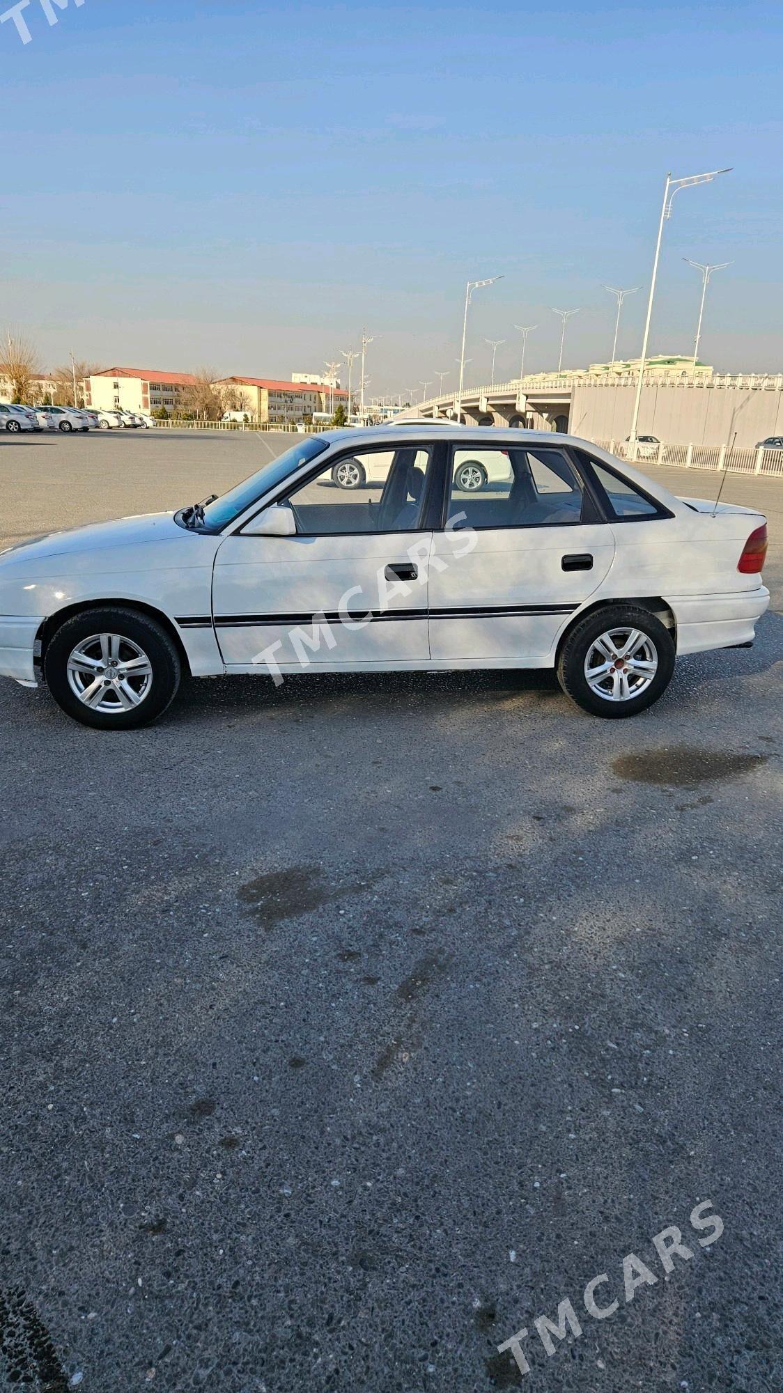 Opel Astra 1992 - 26 000 TMT - Ak bugdaý etraby - img 3