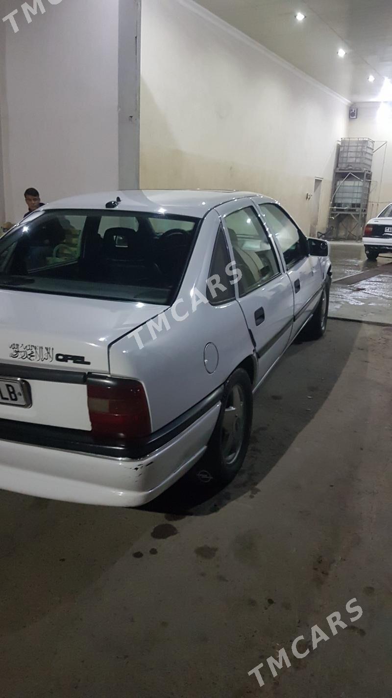 Opel Vectra 1993 - 40 000 TMT - Чарджоу - img 3
