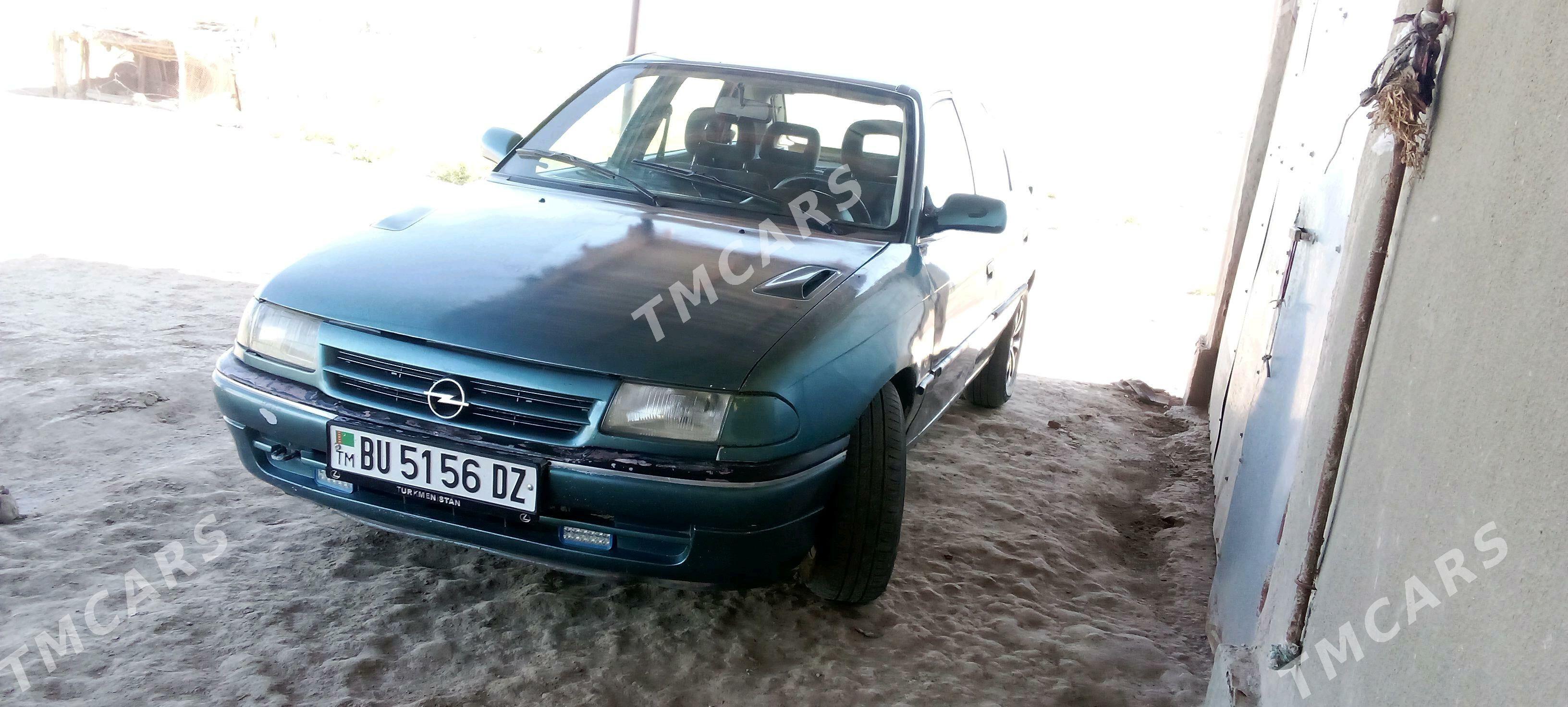 Opel Astra 1993 - 25 000 TMT - Ruhubelent etraby - img 4
