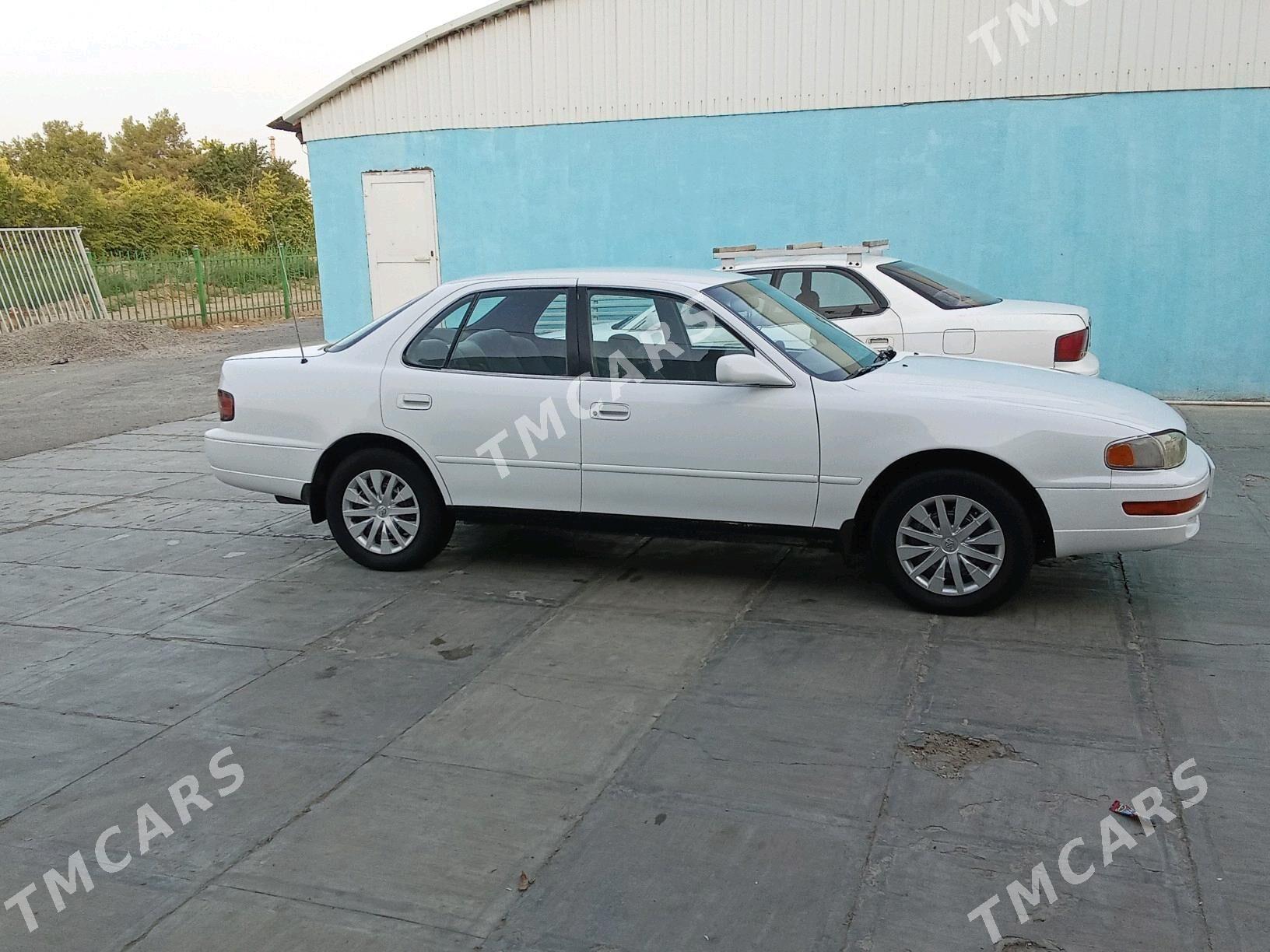 Toyota Camry 1993 - 69 000 TMT - Мары - img 4