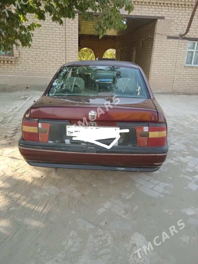 Opel Vectra 1992 - 18 000 TMT - Garabekewül - img 2