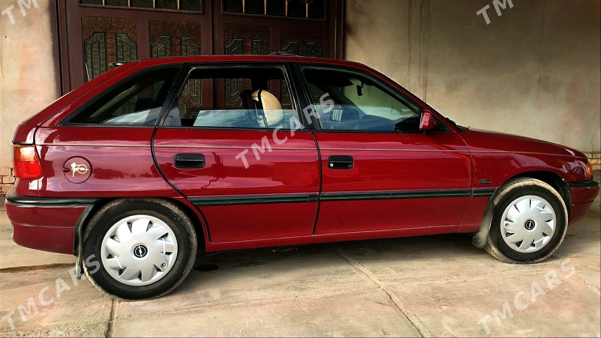 Opel Astra 1993 - 40 000 TMT - Дашогуз - img 2