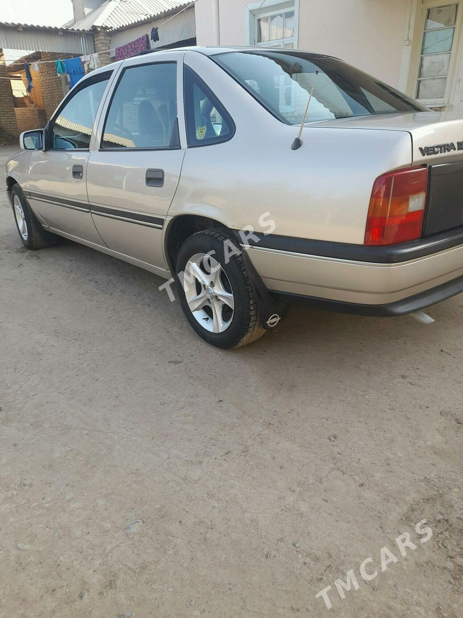 Opel Vectra 1991 - 36 000 TMT - Мары - img 3
