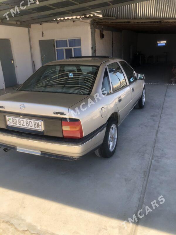 Opel Vectra 1989 - 18 000 TMT - Magtymguly - img 5