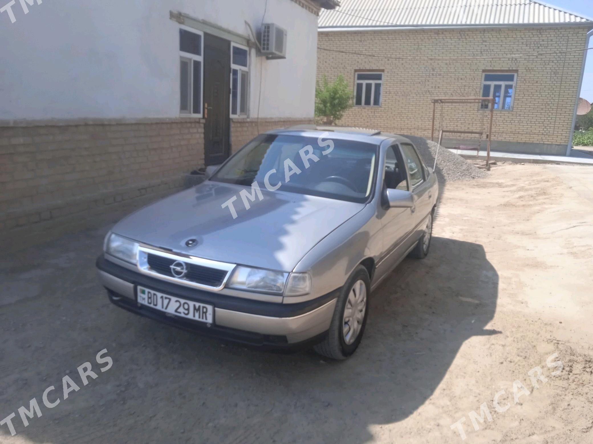 Opel Vectra 1990 - 33 000 TMT - Мары - img 2