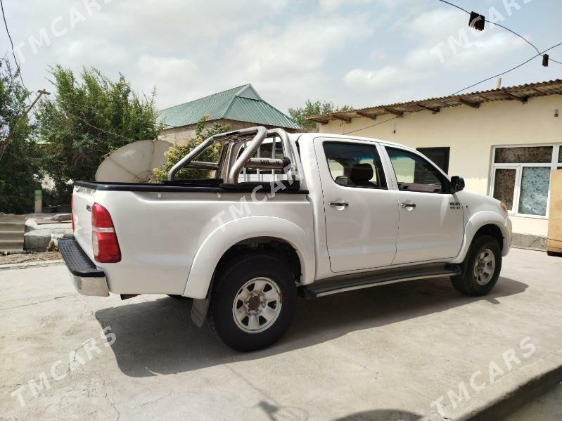 Toyota Hilux 2011 - 260 000 TMT - Ашхабад - img 4