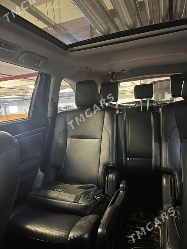 Toyota Highlander 2018 - 525 000 TMT - Ашхабад - img 3