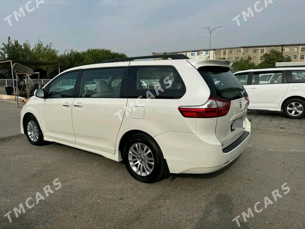 Toyota Sienna 2018 - 509 000 TMT - Ашхабад - img 3