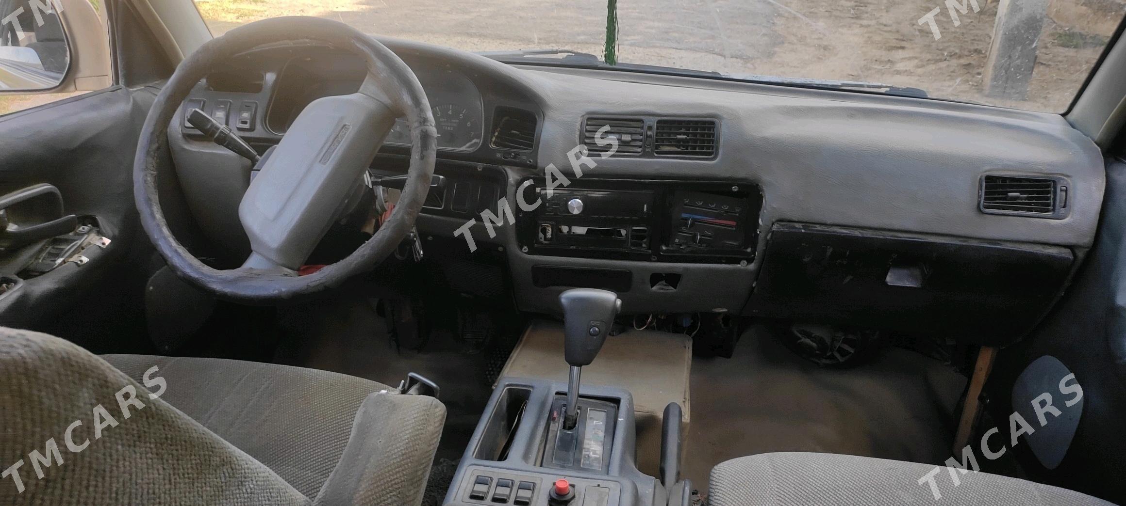 Toyota Town Ace 1992 - 30 000 TMT - Дянев - img 6