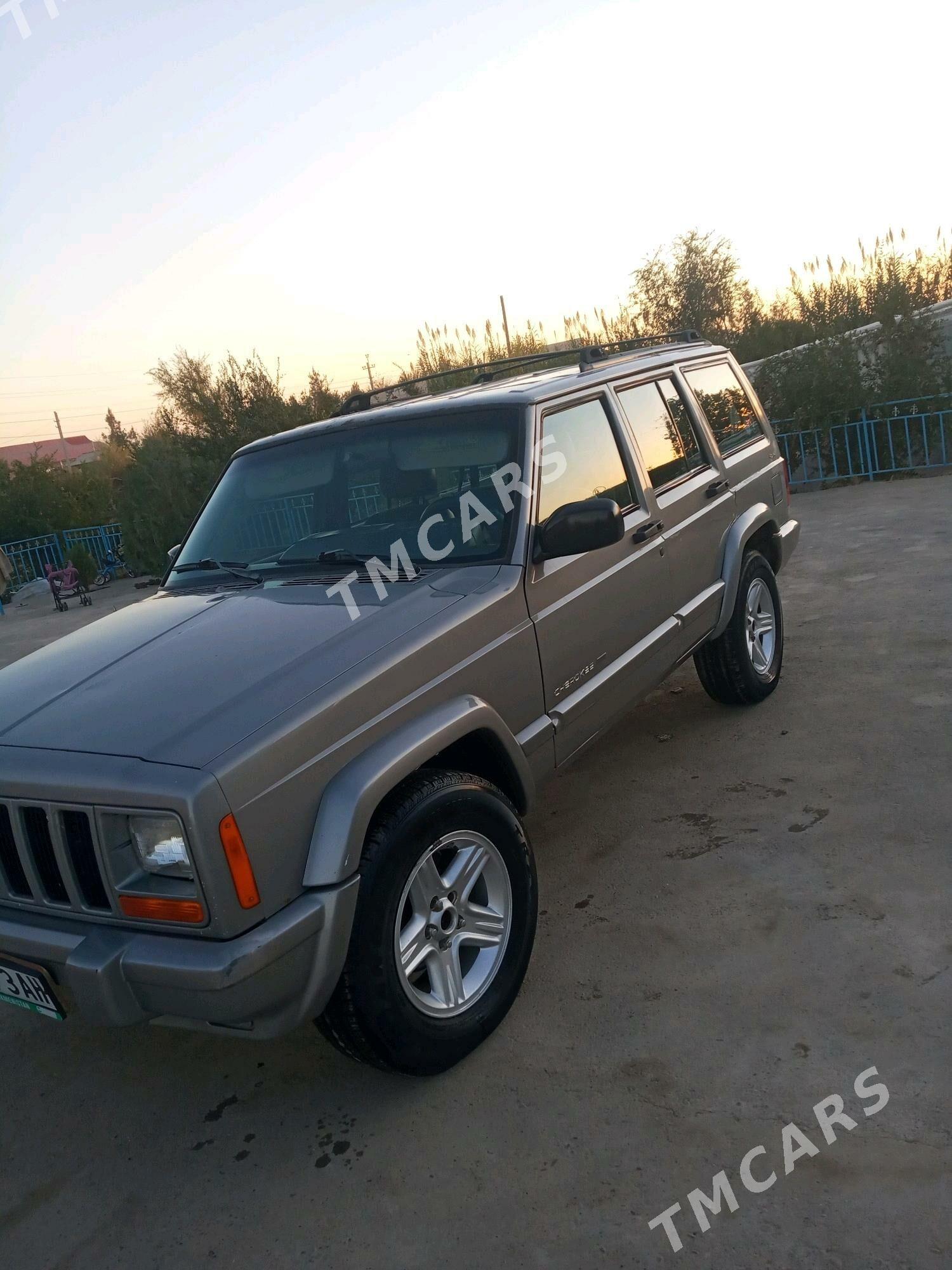 Jeep Cherokee 2001 - 40 000 TMT - Бабадайхан - img 4