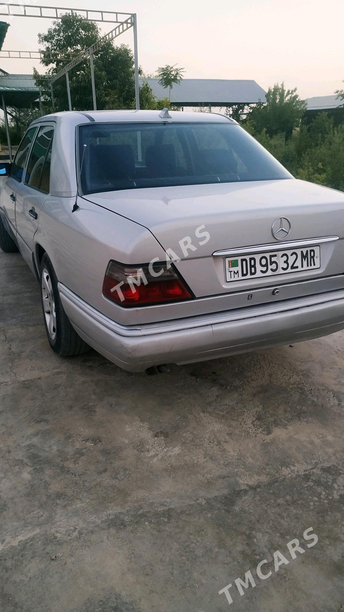 Mercedes-Benz 400E 1995 - 56 000 TMT - Мары - img 3