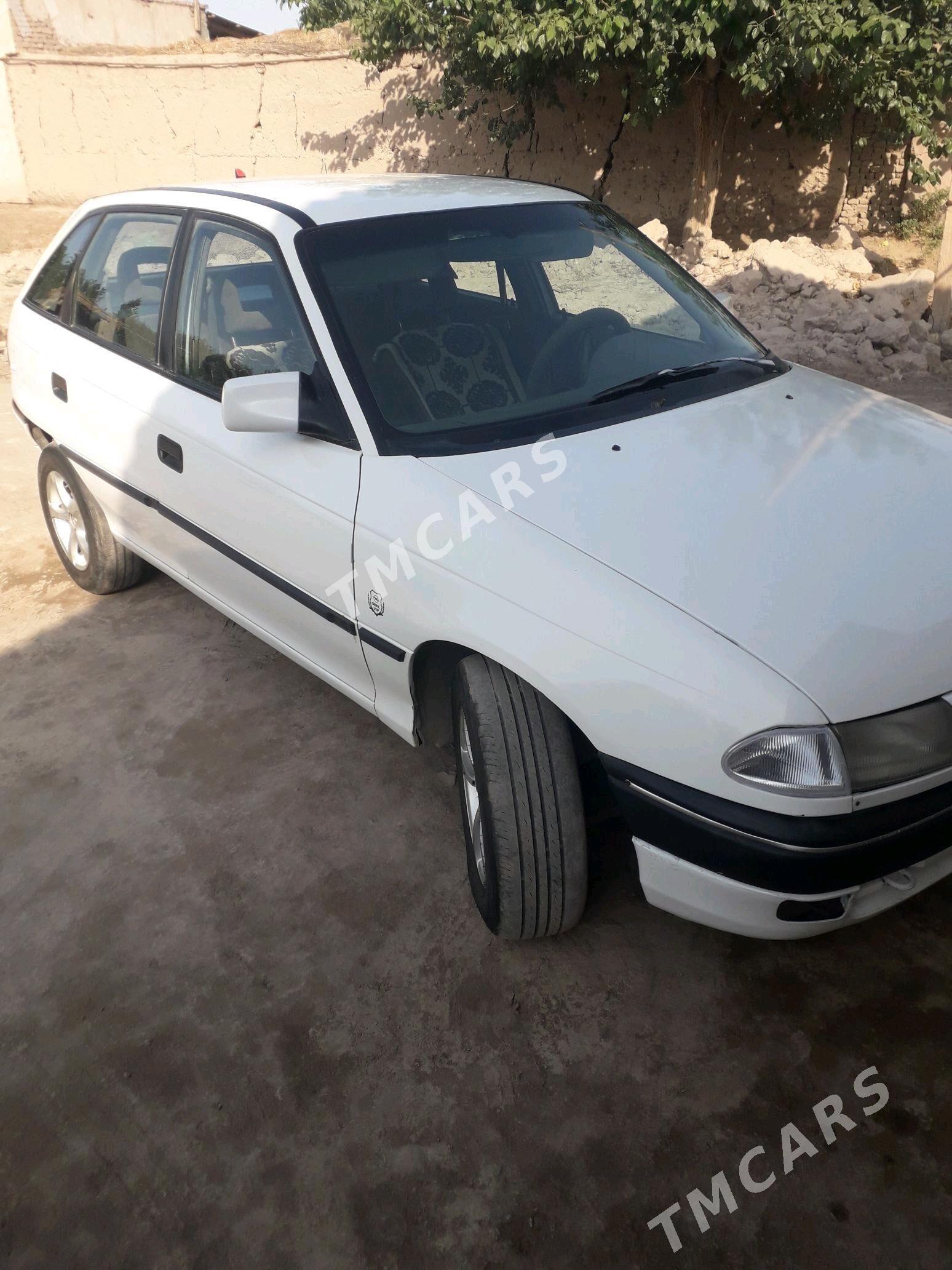 Opel Astra 1993 - 42 000 TMT - Şabat etr. - img 2