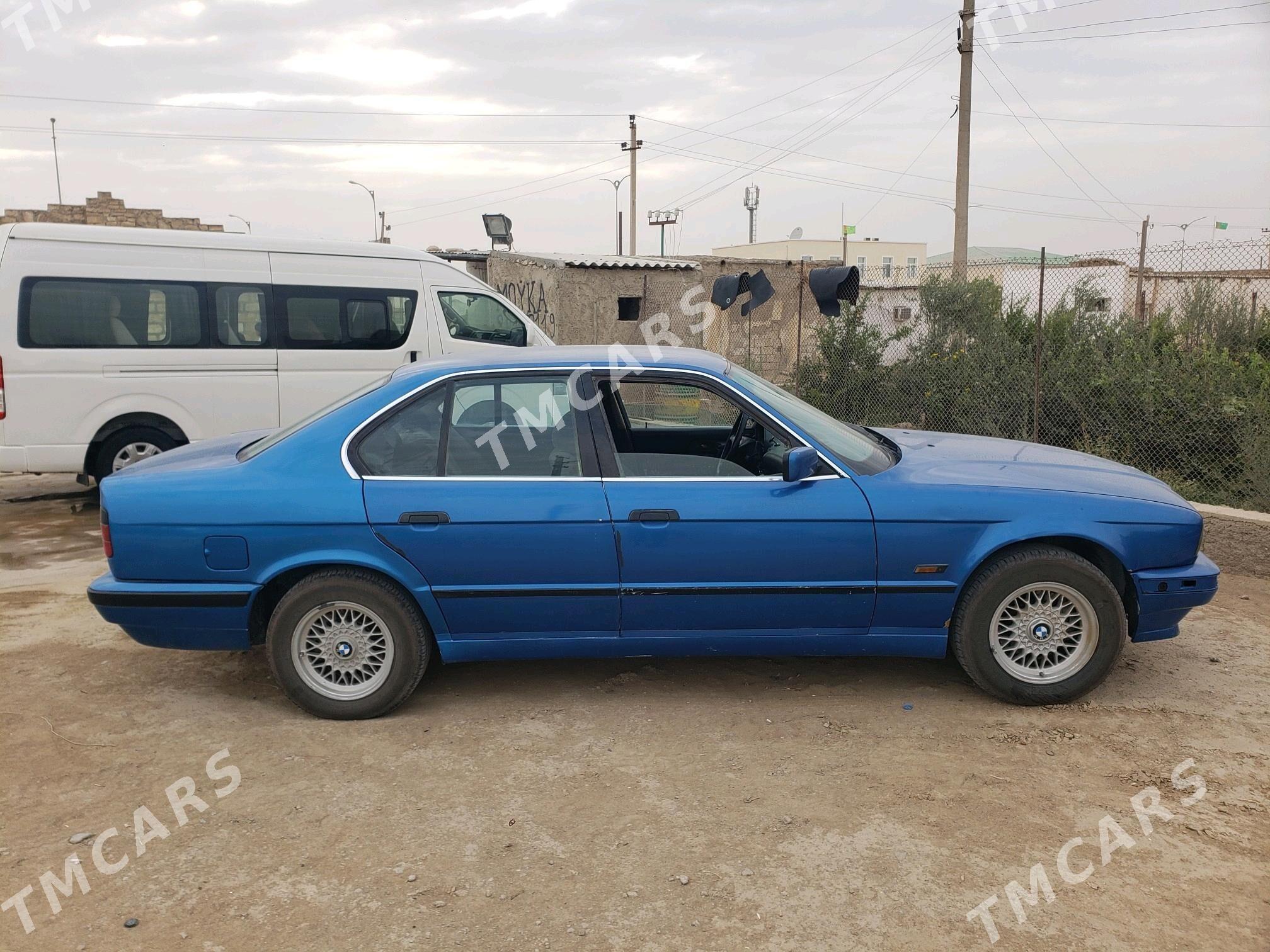 BMW 525 1990 - 32 000 TMT - Etrek - img 2