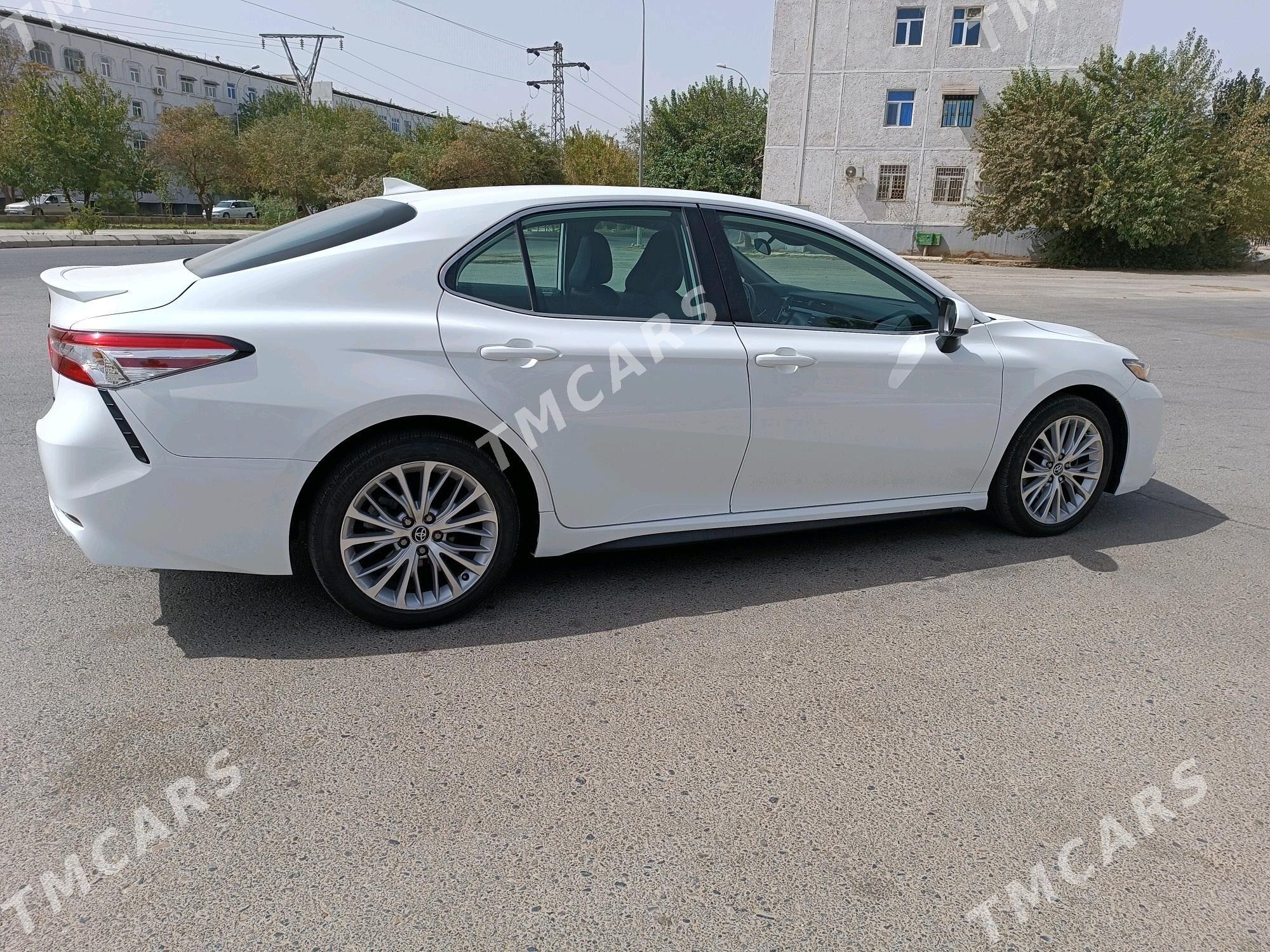 Toyota Camry 2019 - 260 000 TMT - Мары - img 3