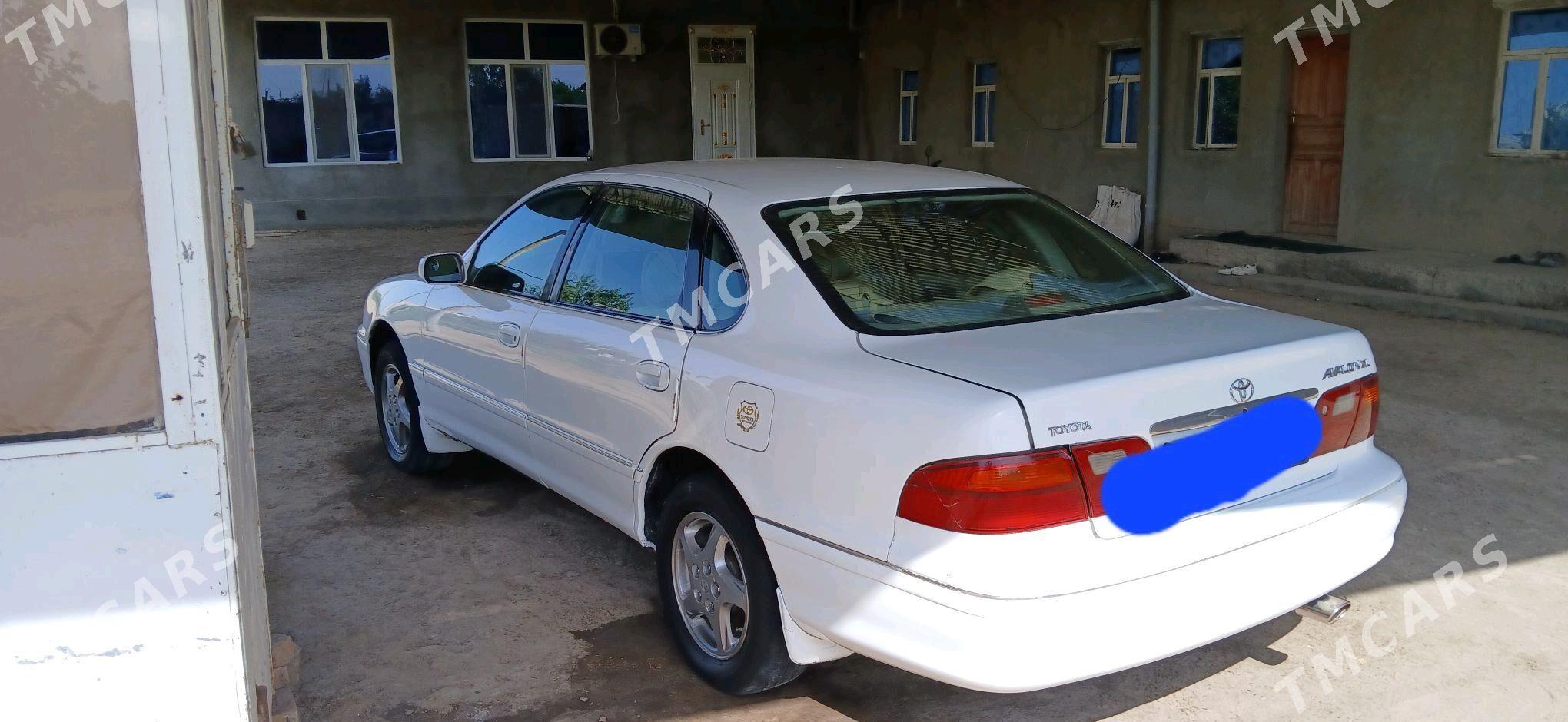 Toyota Avalon 1999 - 112 000 TMT - Türkmengala - img 2