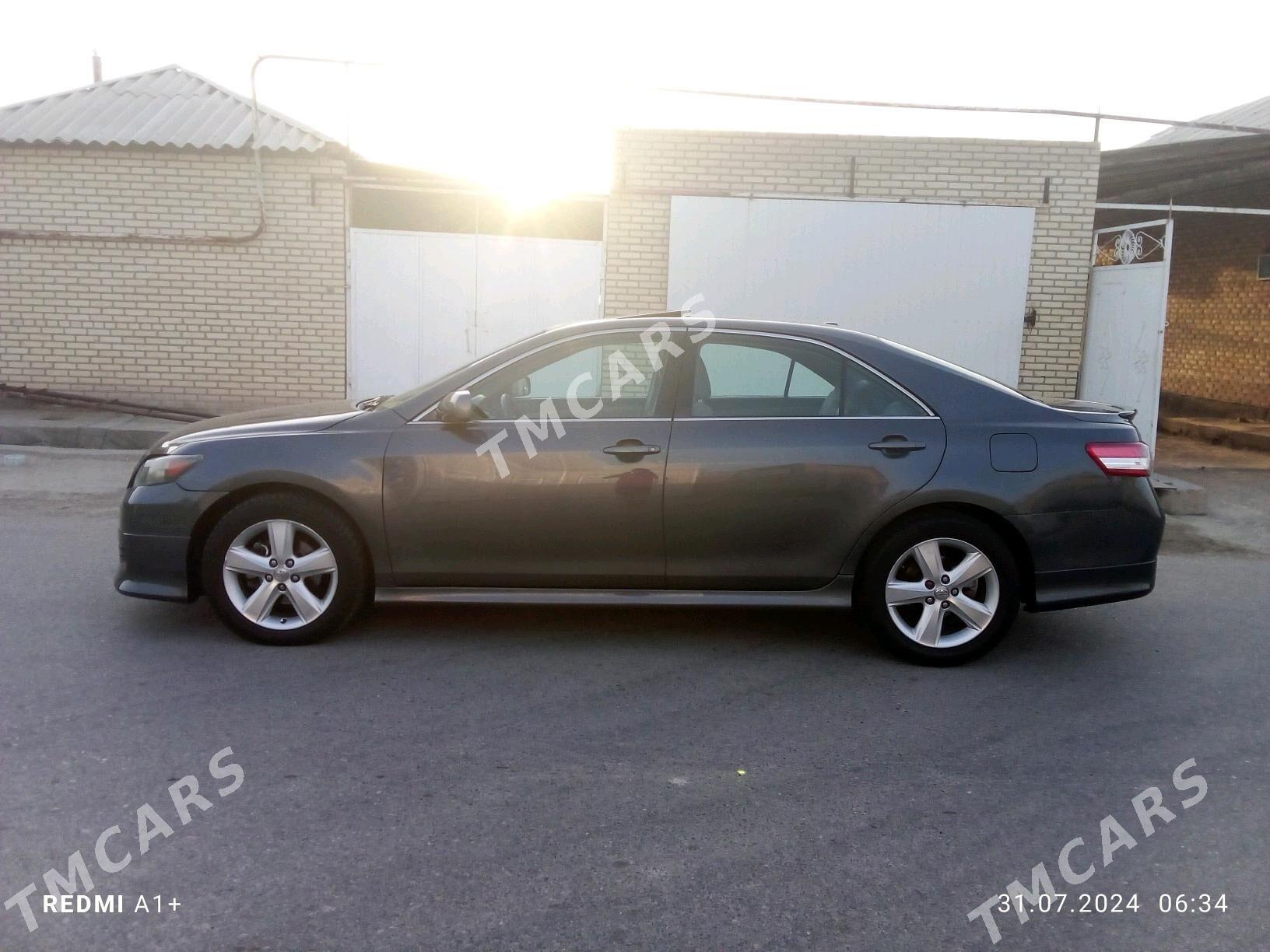 Toyota Camry 2010 - 165 000 TMT - Мары - img 5