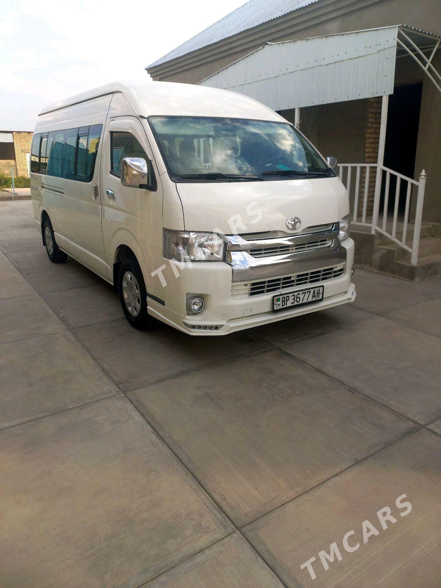 Toyota Hiace 2013 - 400 000 TMT - Гёкдепе - img 2