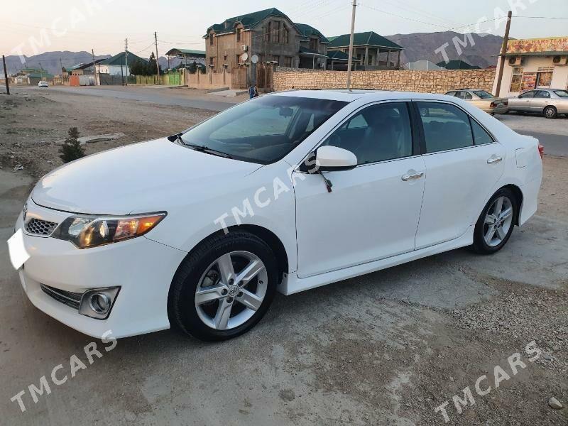 Toyota Camry 2012 - 237 000 TMT - Balkanabat - img 5