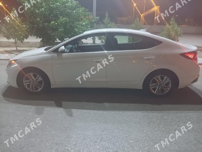 Hyundai Elantra 2019 - 210 000 TMT - Aşgabat - img 2