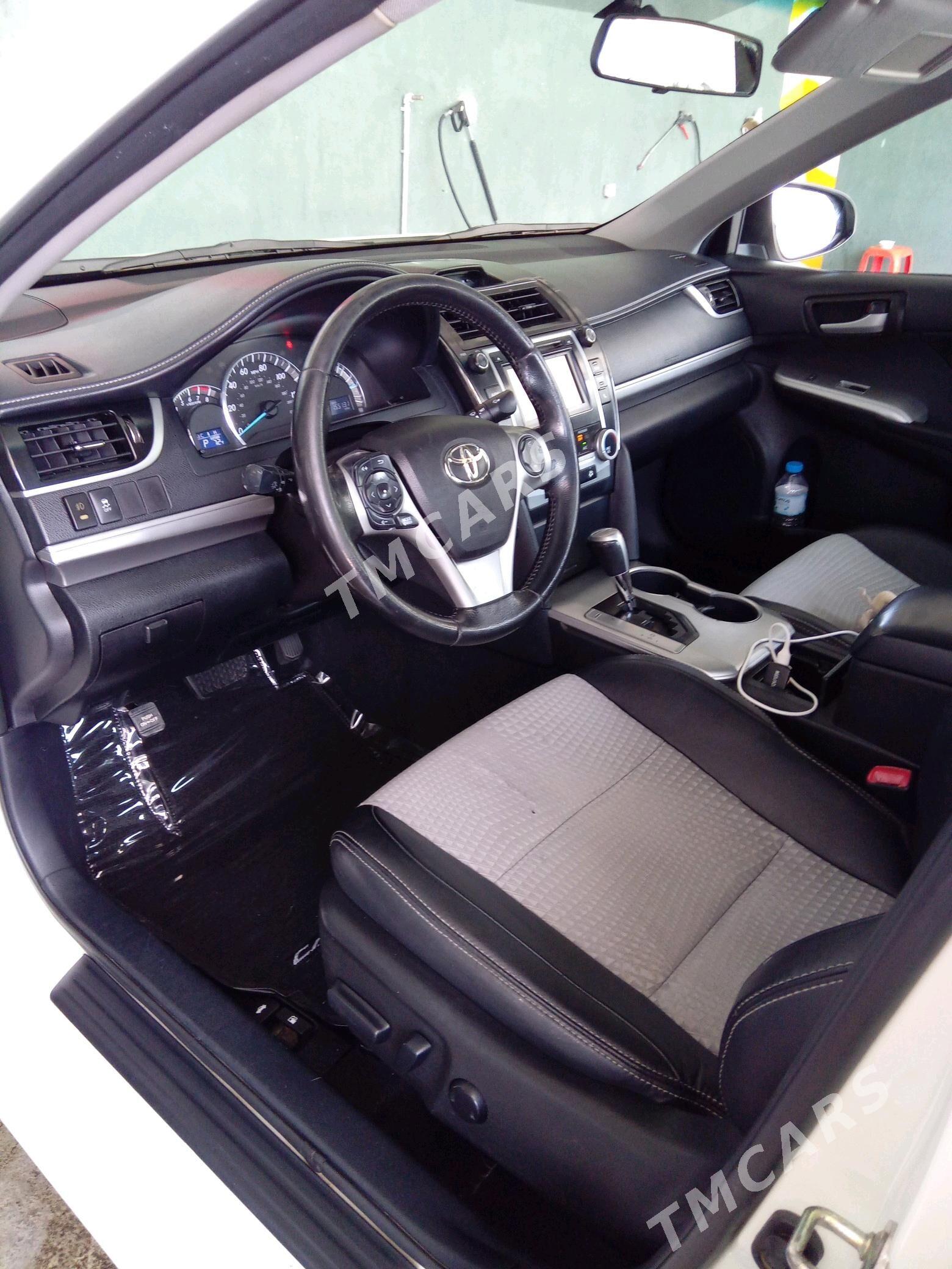 Toyota Camry 2014 - 185 000 TMT - Büzmeýin - img 9