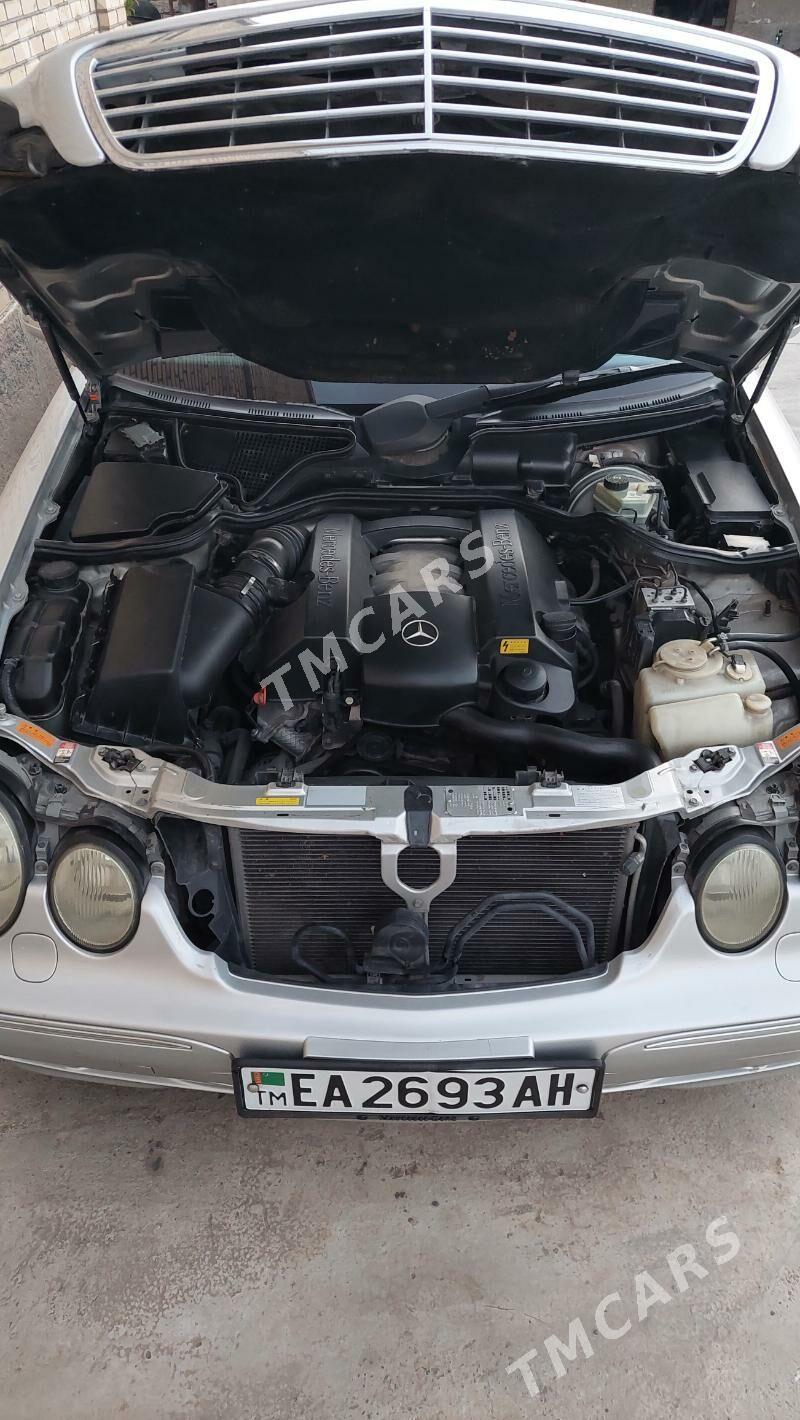 Mercedes-Benz E320 2001 - 118 000 TMT - Ашхабад - img 3