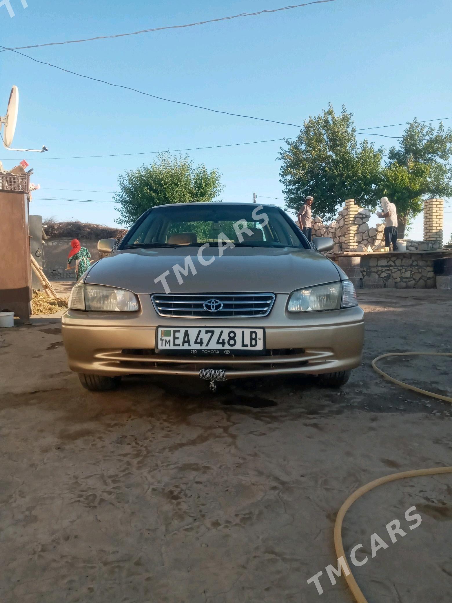 Toyota Camry 2001 - 90 000 TMT - Достлук - img 3