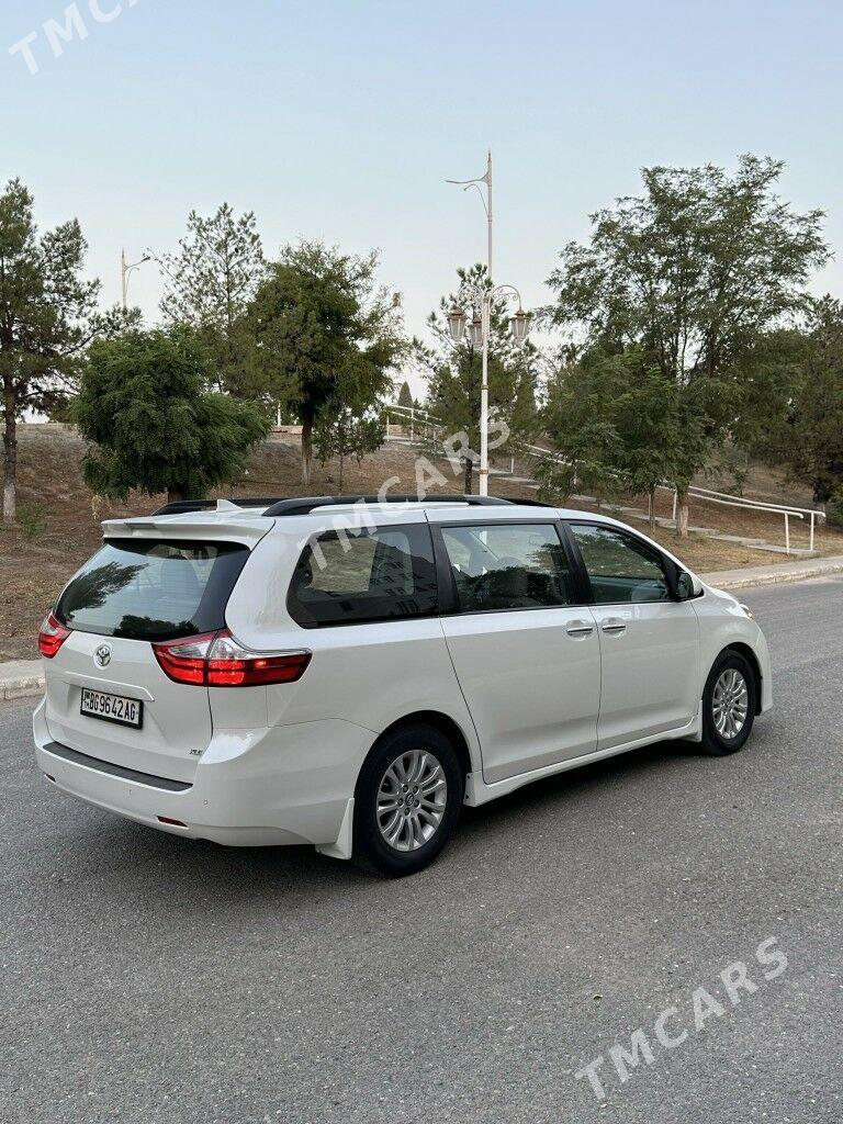 Toyota Sienna 2018 - 345 000 TMT - Aşgabat - img 4