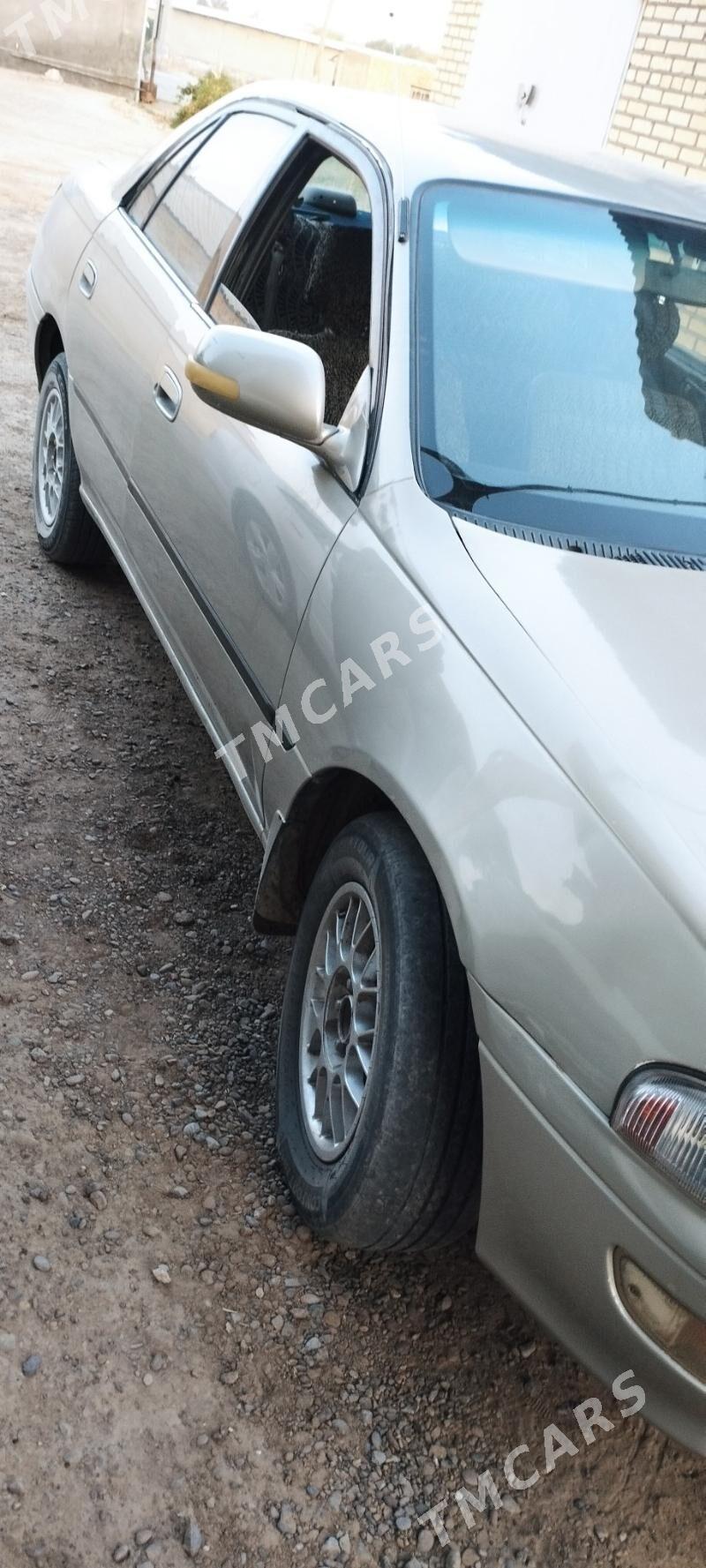 Toyota Carina 1994 - 38 000 TMT - Каракумский этрап - img 3