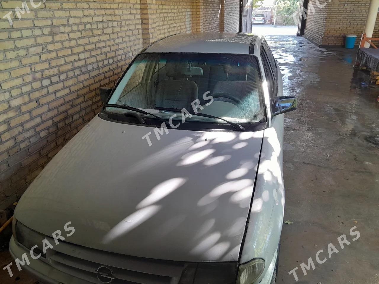 Opel Astra 1993 - 22 000 TMT - Saýat - img 2