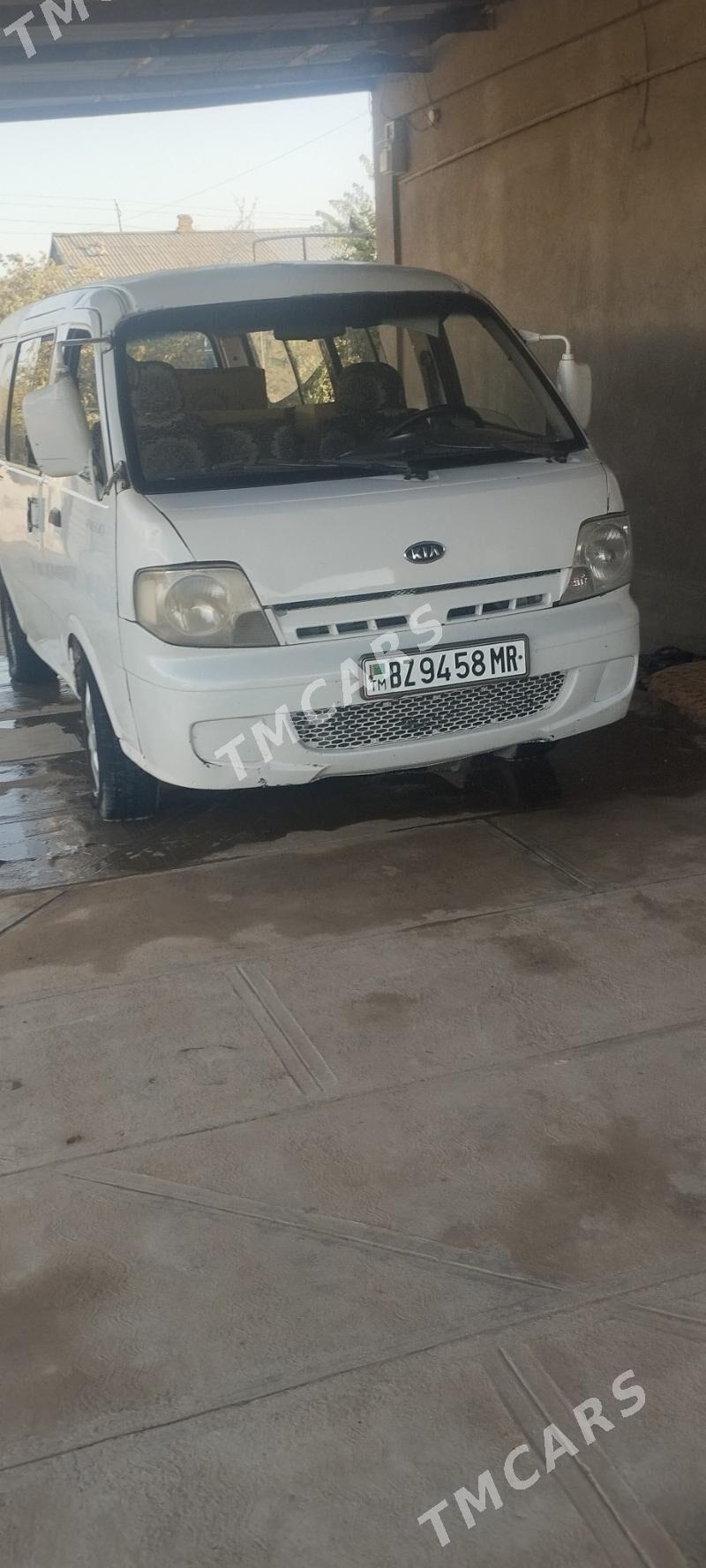 Toyota Hiace 2005 - 65 000 TMT - Каракумский этрап - img 7