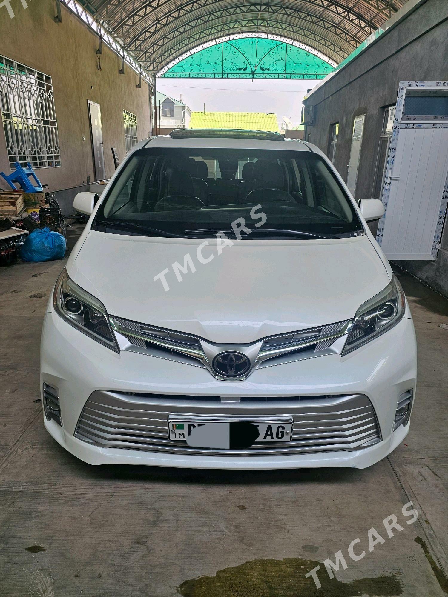 Toyota Sienna 2018 - 410 000 TMT - Ашхабад - img 3