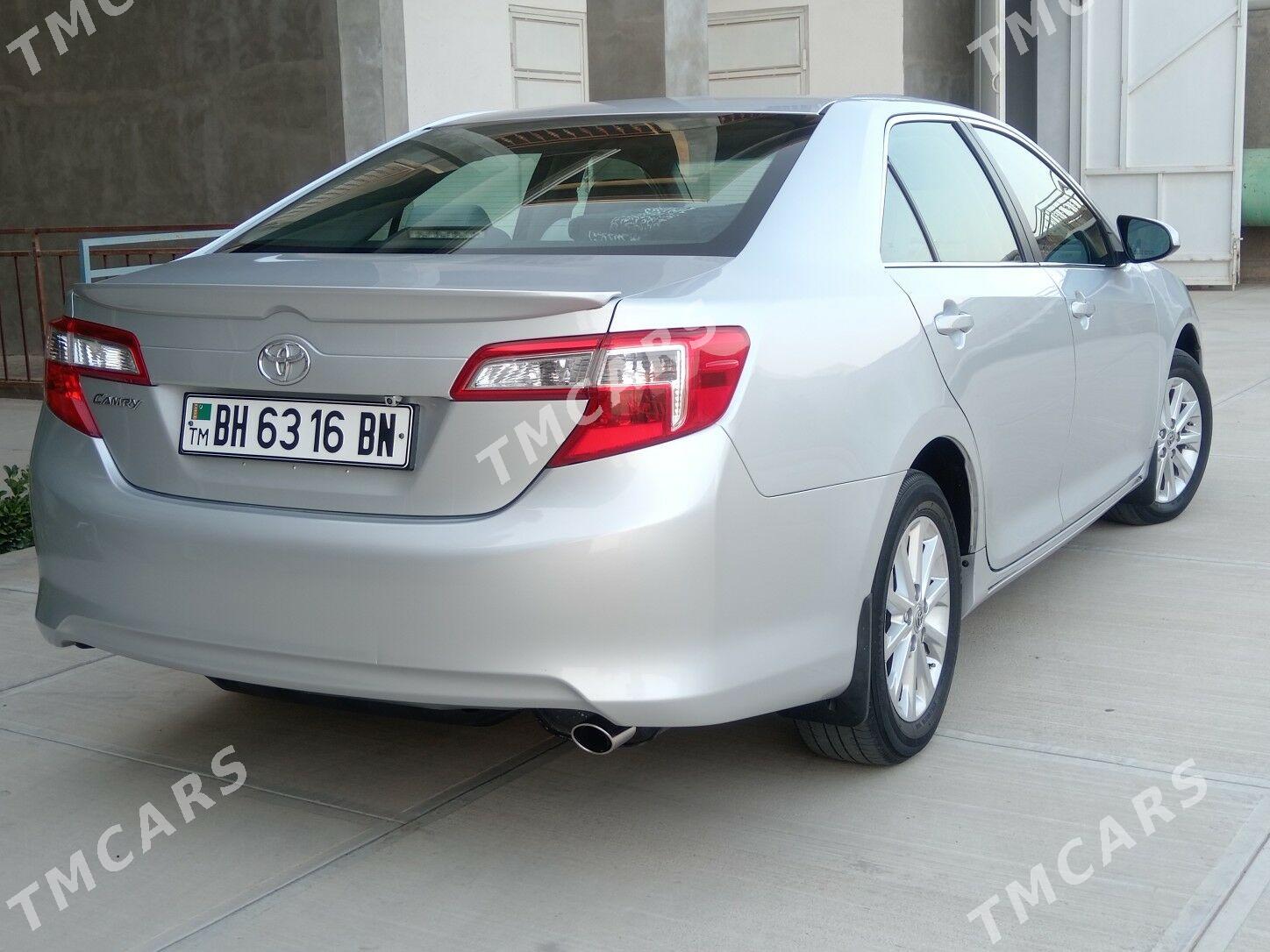 Toyota Camry 2012 - 200 000 TMT - Балканабат - img 5