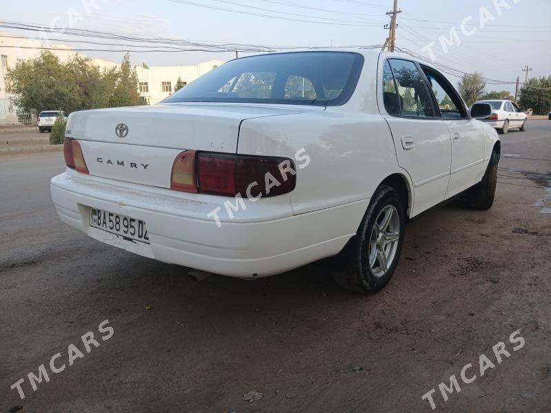 Toyota Camry 1996 - 52 000 TMT - Şabat etr. - img 3