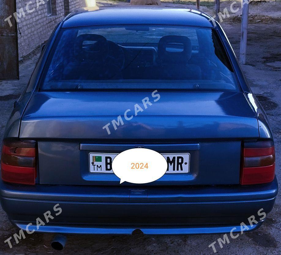Opel Vectra 1991 - 27 000 TMT - Мары - img 3