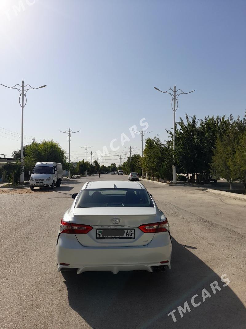 Toyota Camry 2019 - 255 000 TMT - Aşgabat - img 3