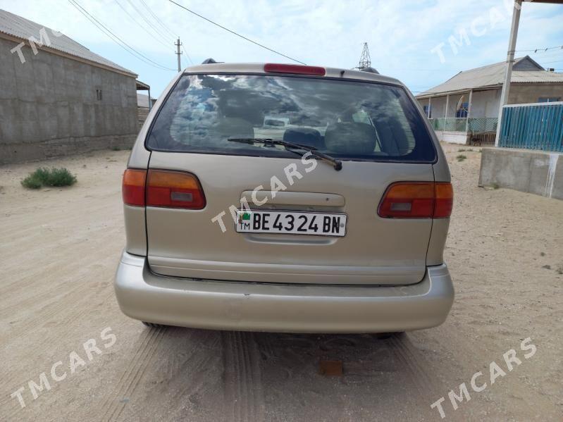 Toyota Sienna 2000 - 100 000 TMT - Esenguly - img 3