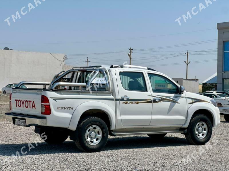 Toyota Hilux 2012 - 270 000 TMT - Мары - img 2