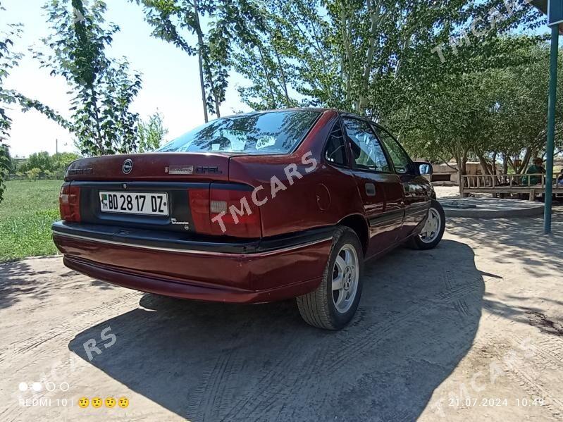 Opel Vectra 1993 - 35 000 TMT - Кёнеургенч - img 3