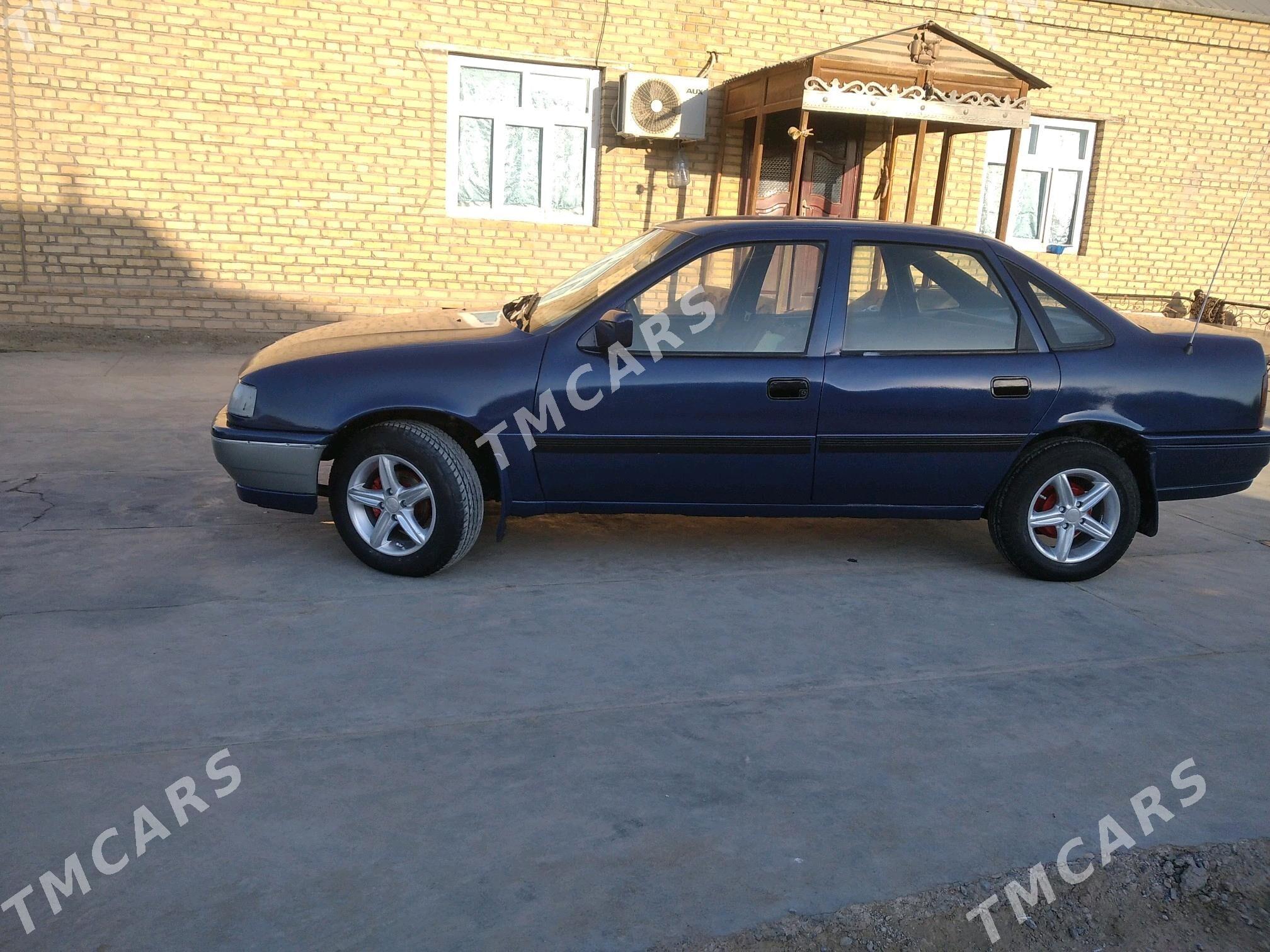 Opel Vectra 1991 - 26 000 TMT - Мургап - img 3