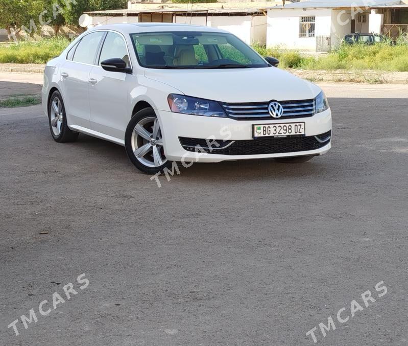 Volkswagen Passat 2012 - 190 000 TMT - Дашогуз - img 4