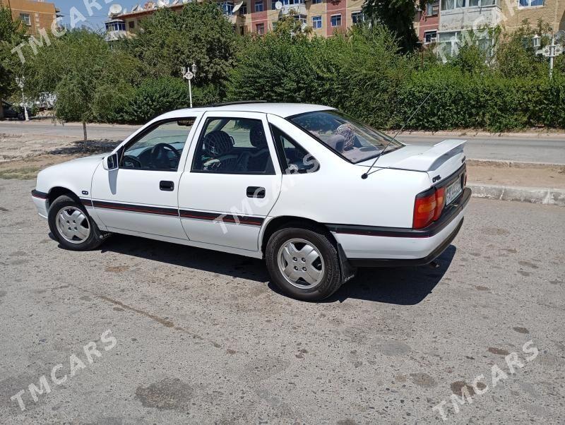 Opel Vectra 1990 - 35 000 TMT - Сейди - img 5