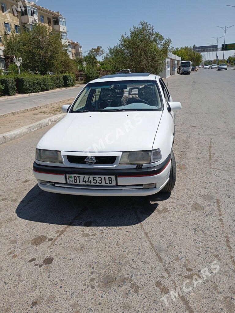 Opel Vectra 1990 - 35 000 TMT - Сейди - img 6