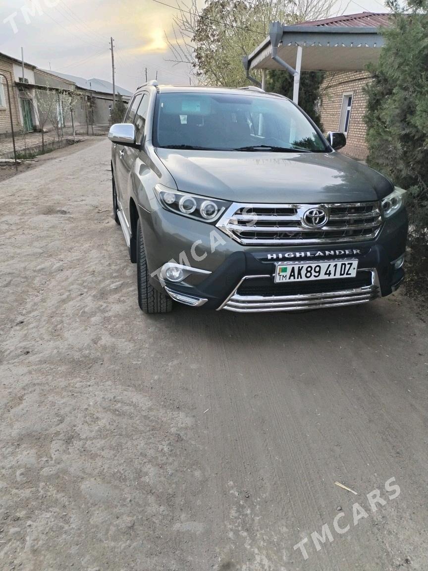 Toyota Highlander 2011 - 290 000 TMT - Daşoguz - img 5