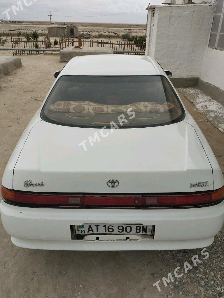 Toyota Mark II 1994 - 25 000 TMT - Этрек - img 3