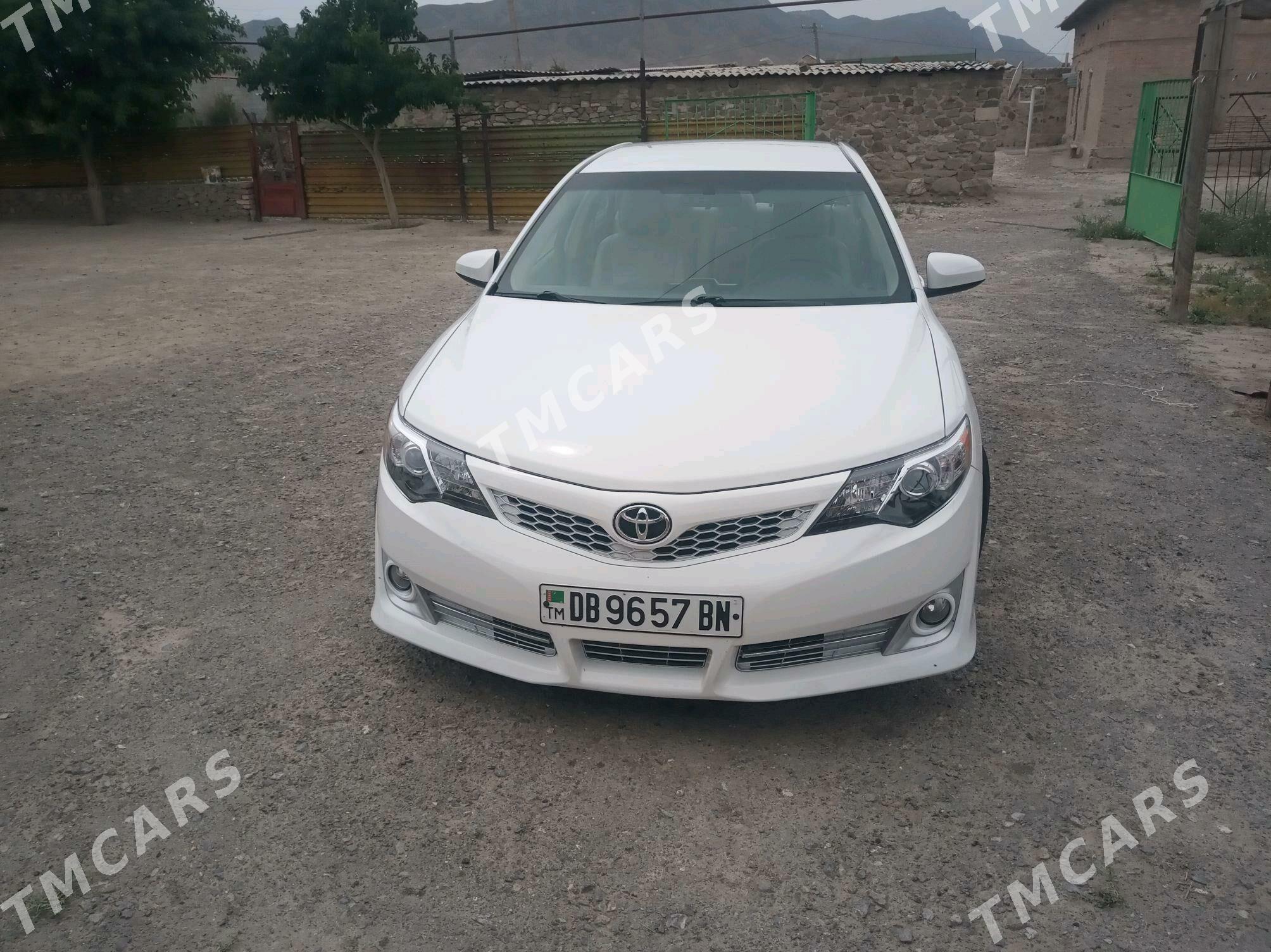 Toyota Camry 2012 - 200 000 TMT - Bereket - img 2