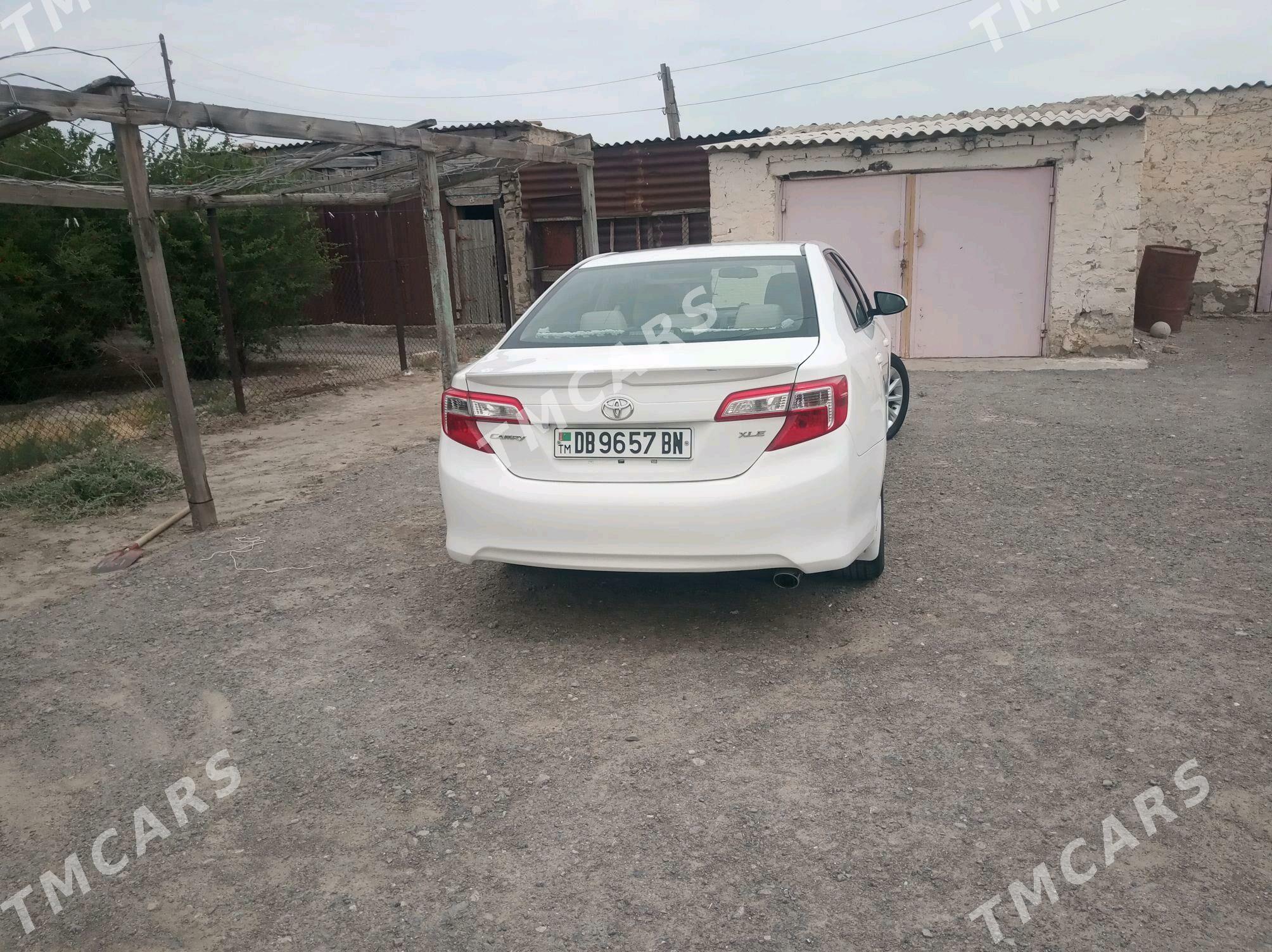 Toyota Camry 2012 - 200 000 TMT - Bereket - img 5