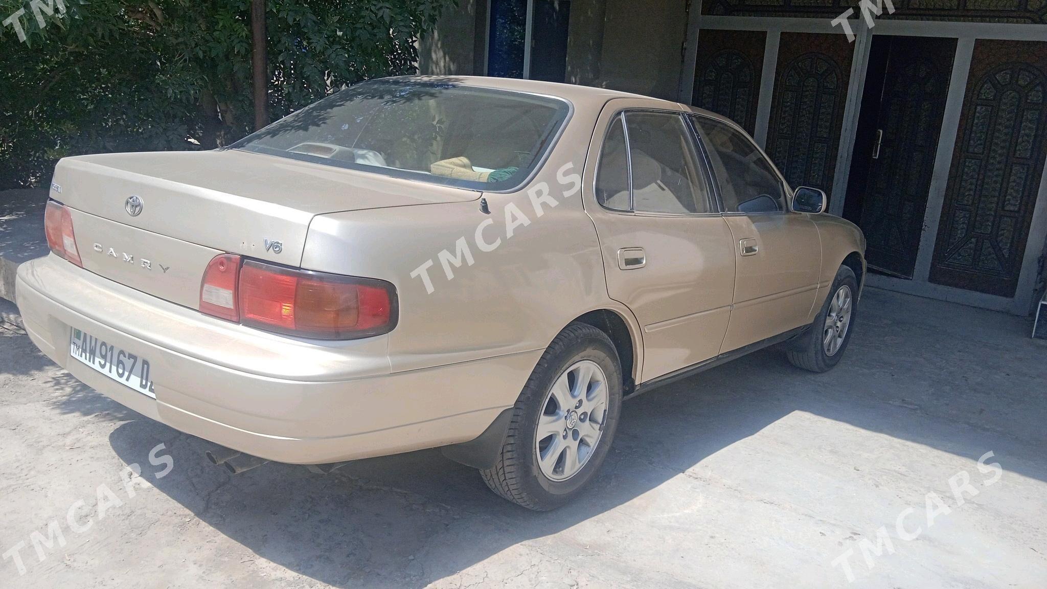 Toyota Camry 1994 - 72 000 TMT - Кёнеургенч - img 2