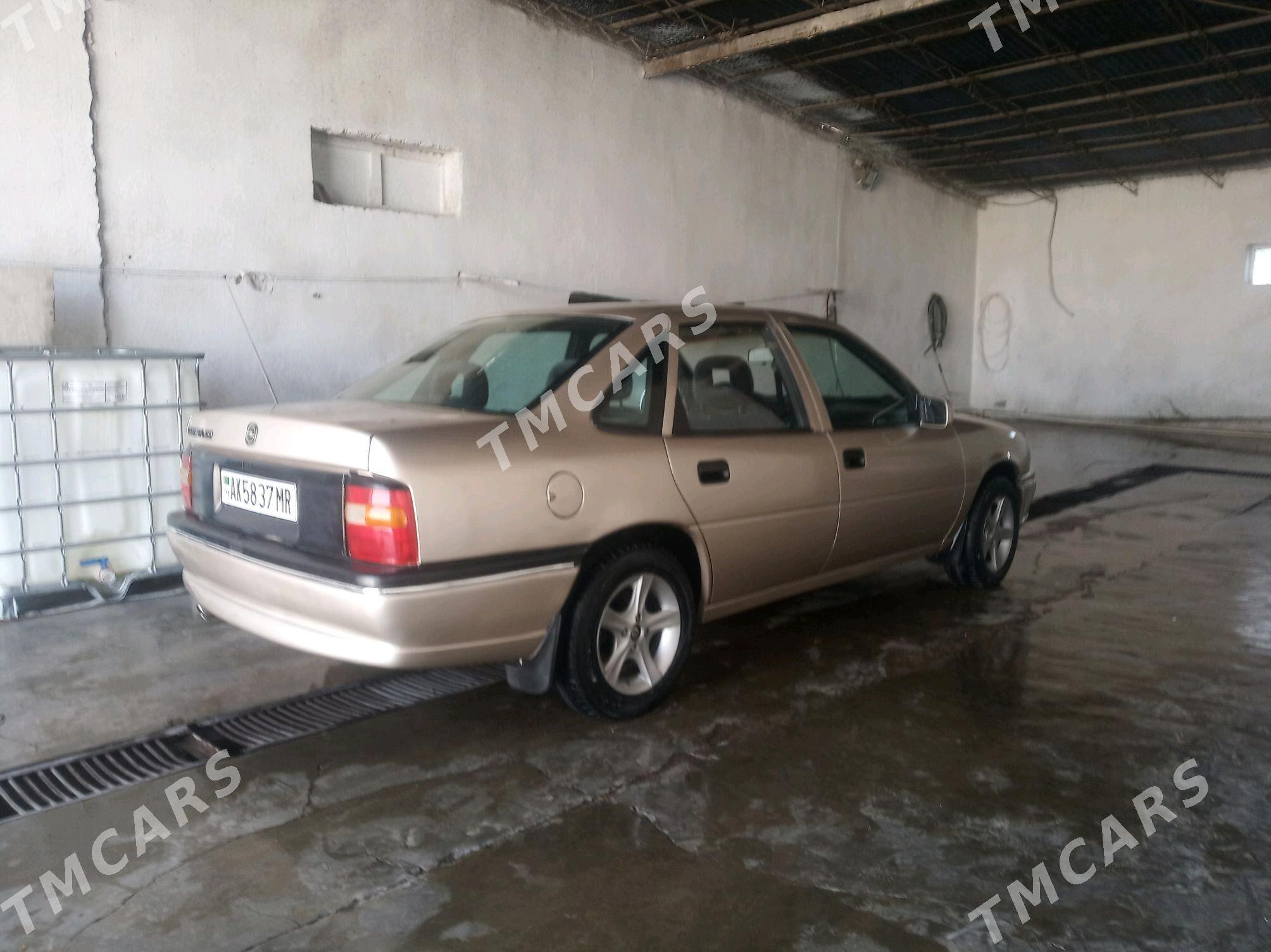 Opel Vectra 1991 - 32 000 TMT - Байрамали - img 2
