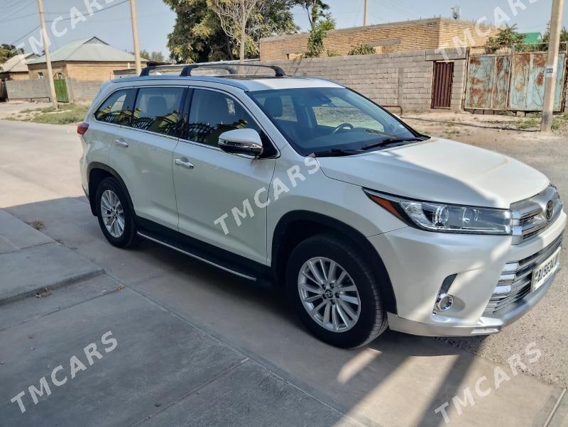 Toyota Highlander 2019 - 490 000 TMT - Кака - img 4