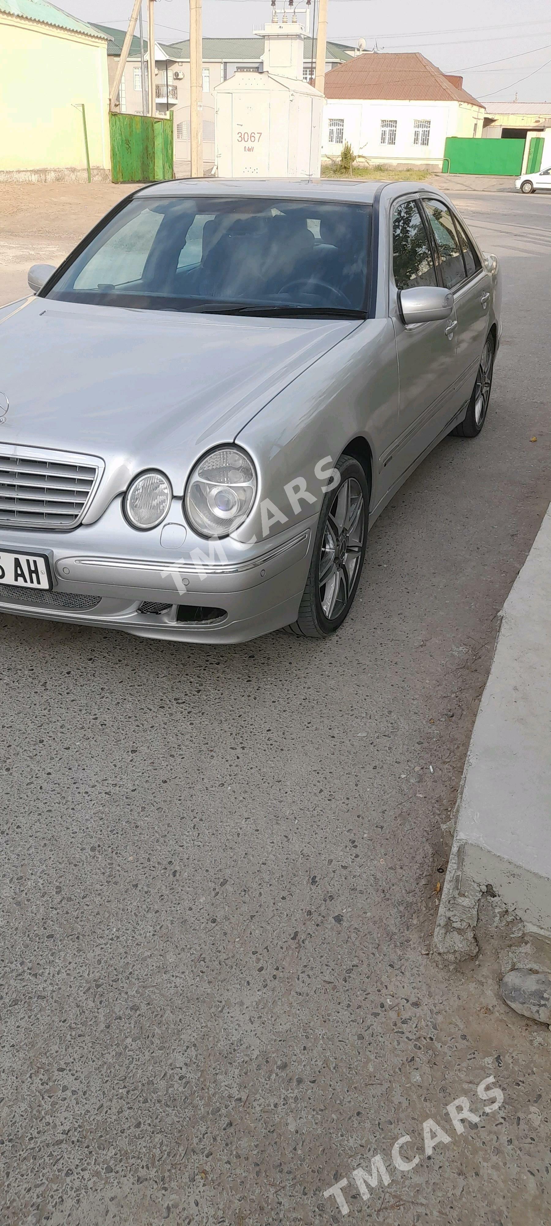 Mercedes-Benz E320 2000 - 85 000 TMT - Aşgabat - img 4